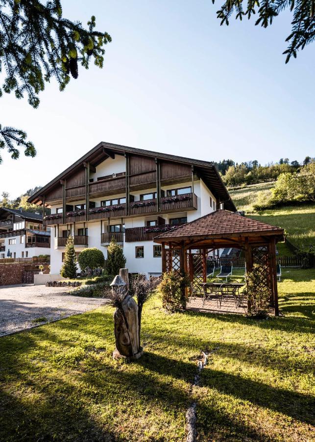 Raschoetzhof Funes  Eksteriør billede