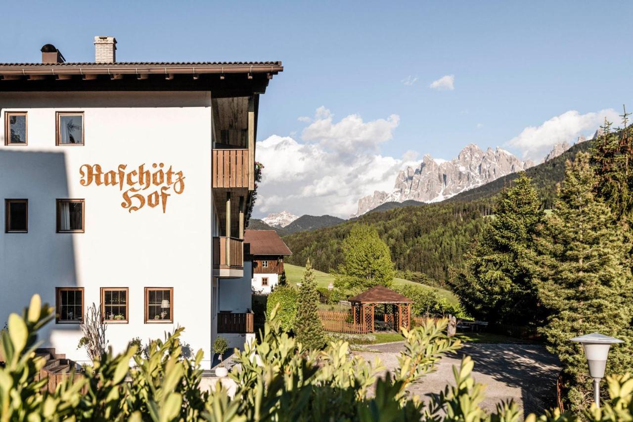 Raschoetzhof Funes  Eksteriør billede